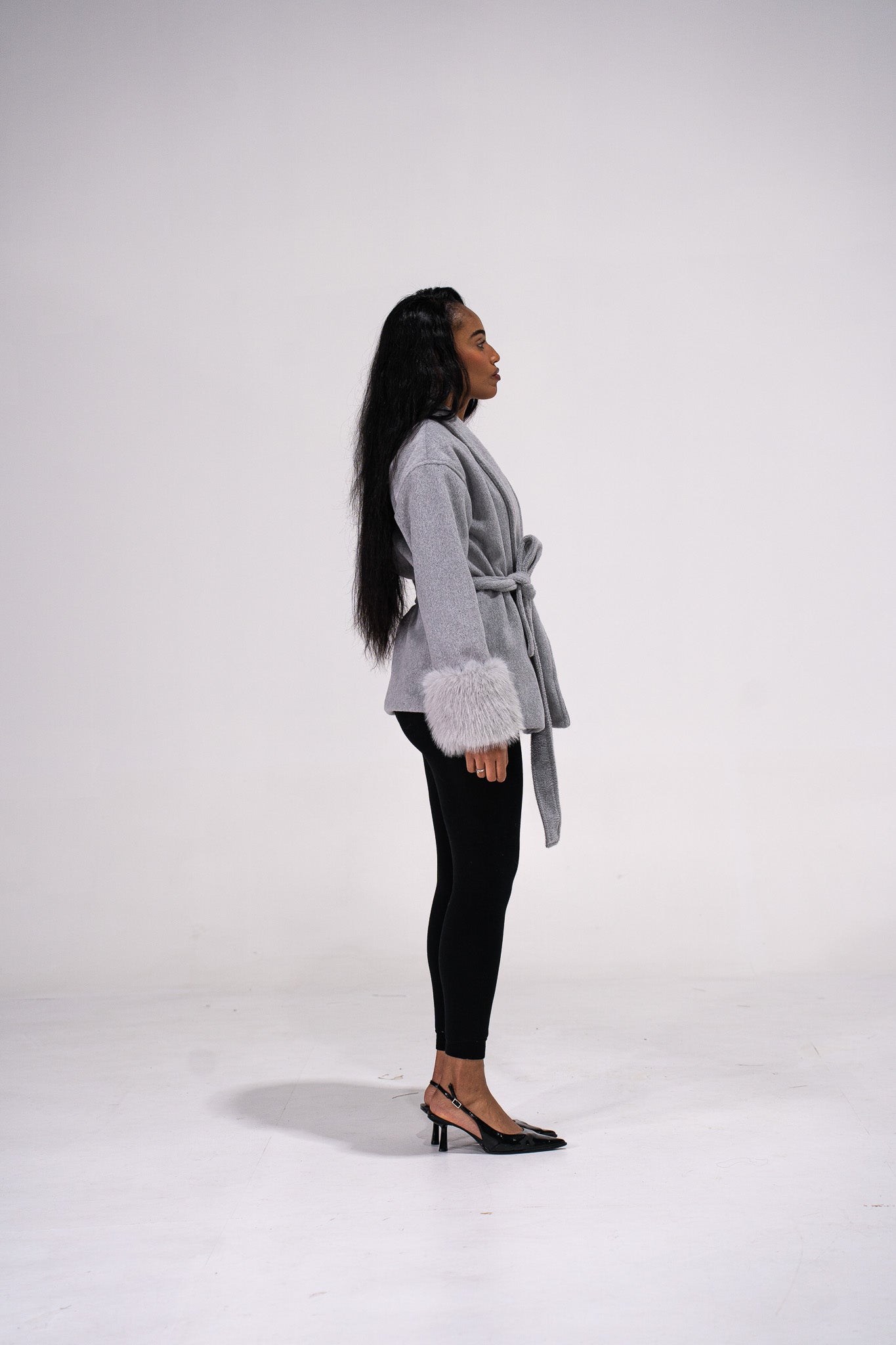 Cardigan Élégant à Manches Fourrure gris– Style Chic & Confort Absolu