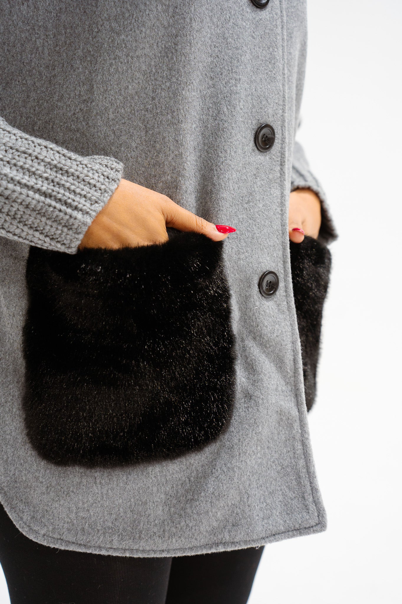 Veste Grise Col Montant – Collection Élégance Intemporelle