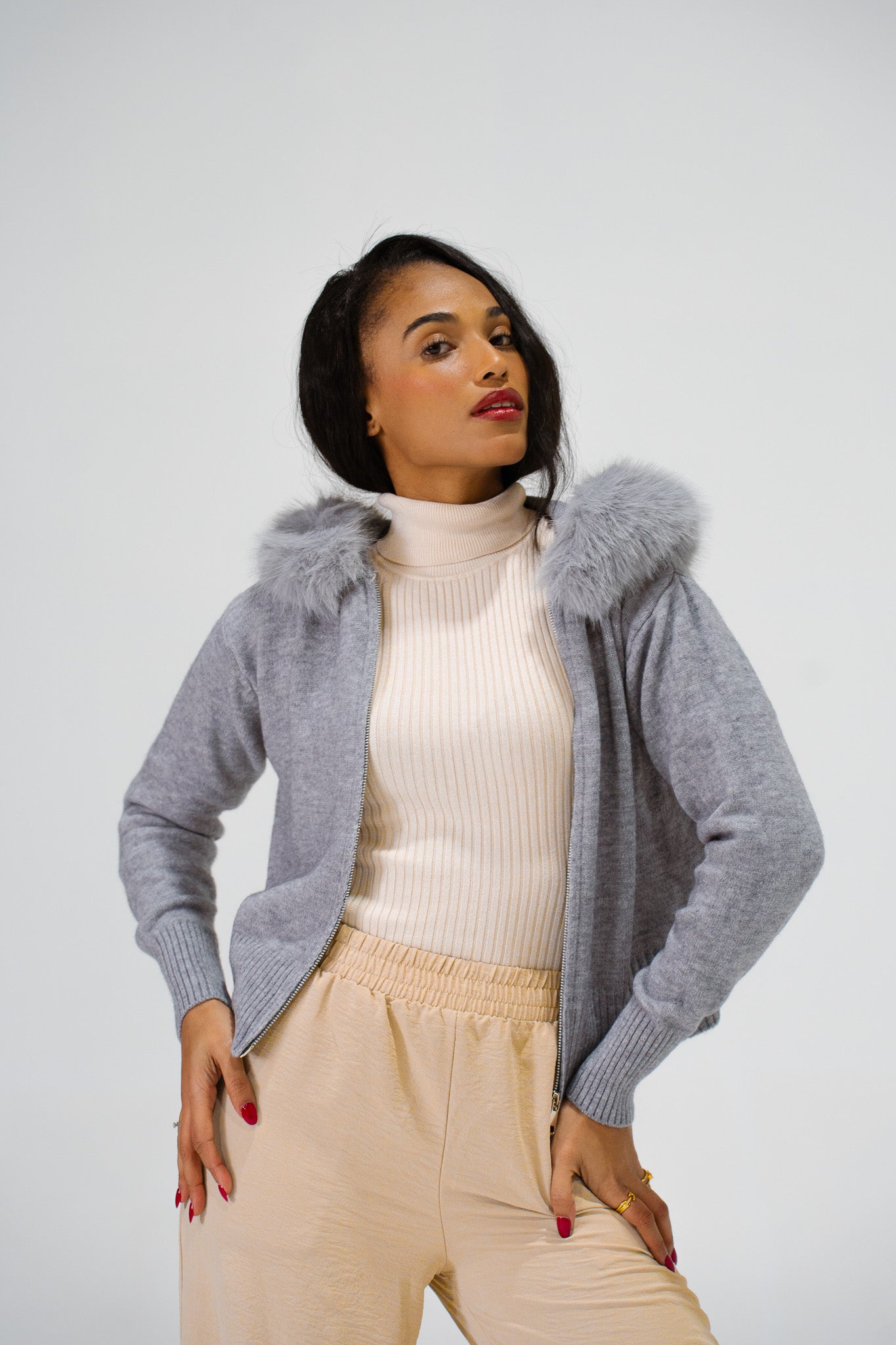 Gilet à Capuche Fourrure Gris