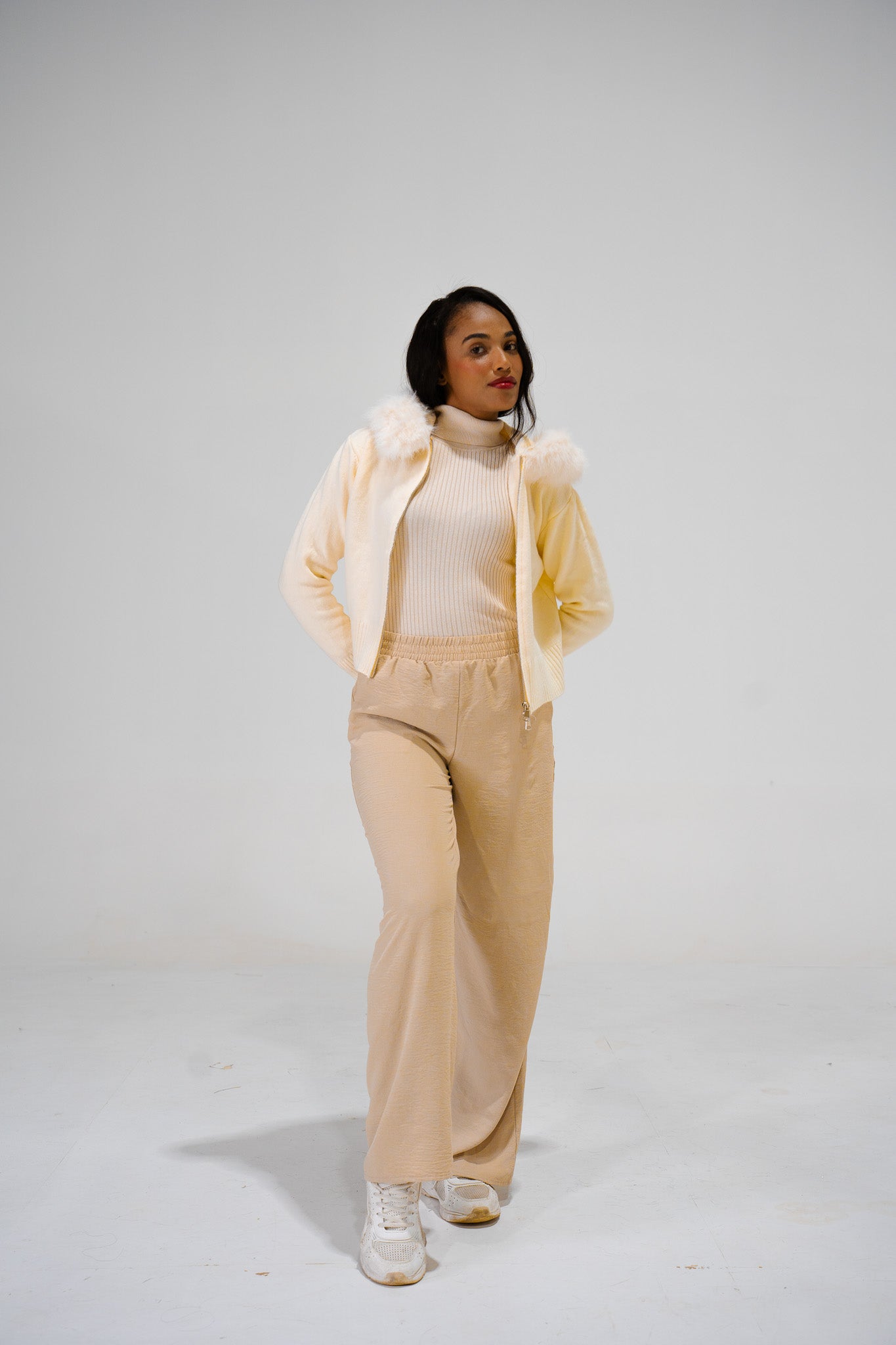 Gilet à Capuche Fourrure Creme