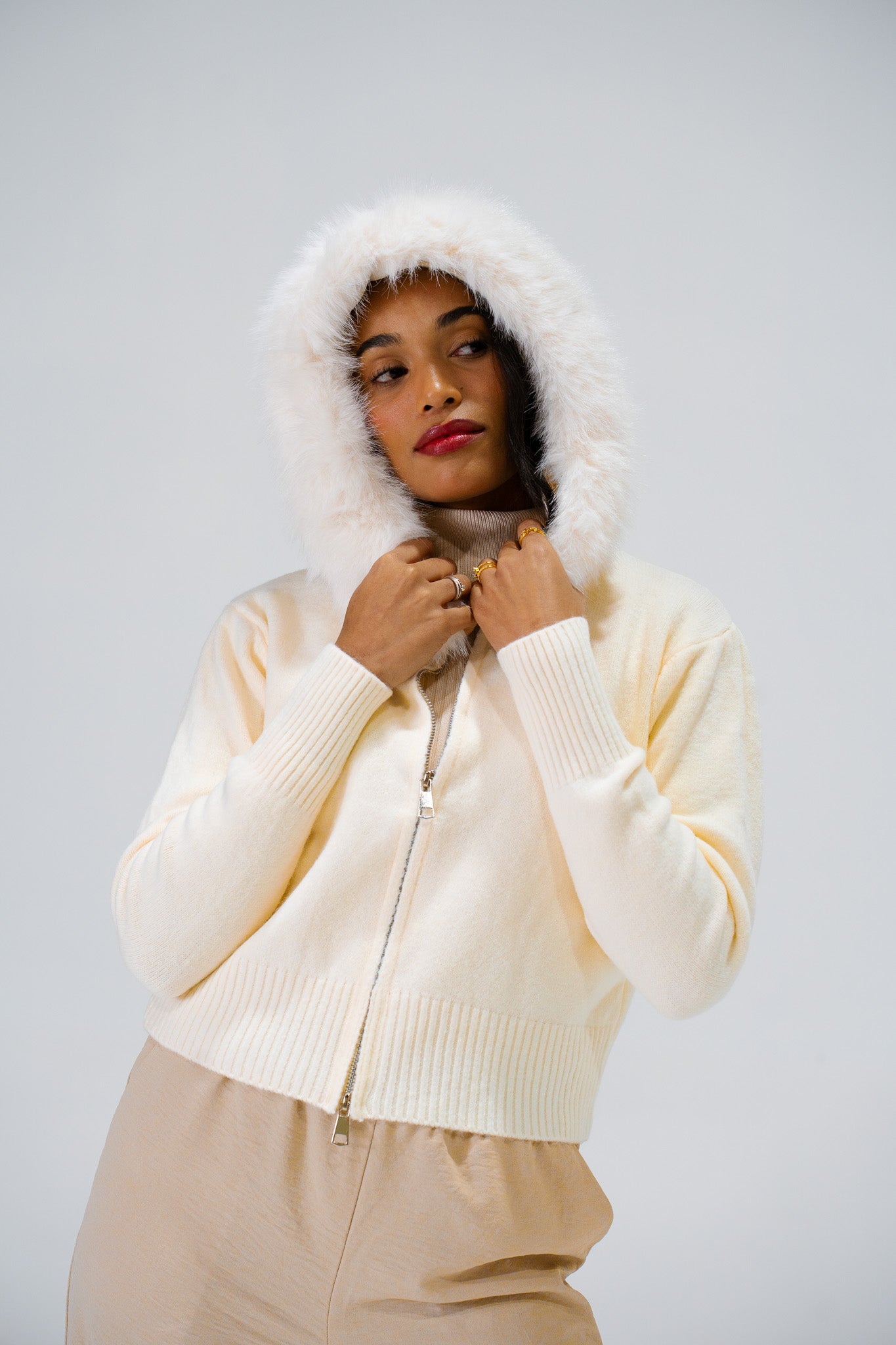 Gilet à Capuche Fourrure Creme